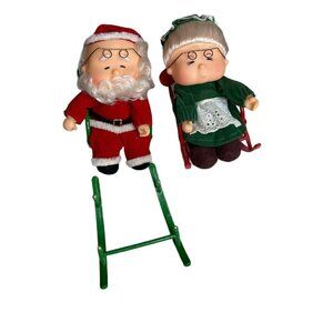 LAST CHANCE SALE! Vintage San Pacific Musical Wind Up Santa Claus And Mrs Claus